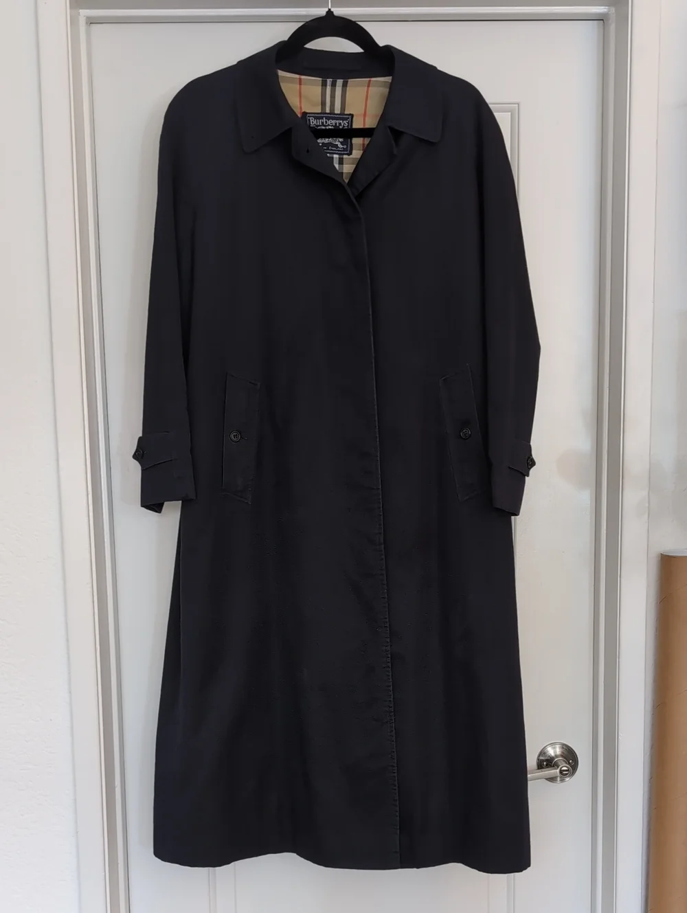 Burberry Trench Coat with Signature Check Lining - Picture 1 of 12